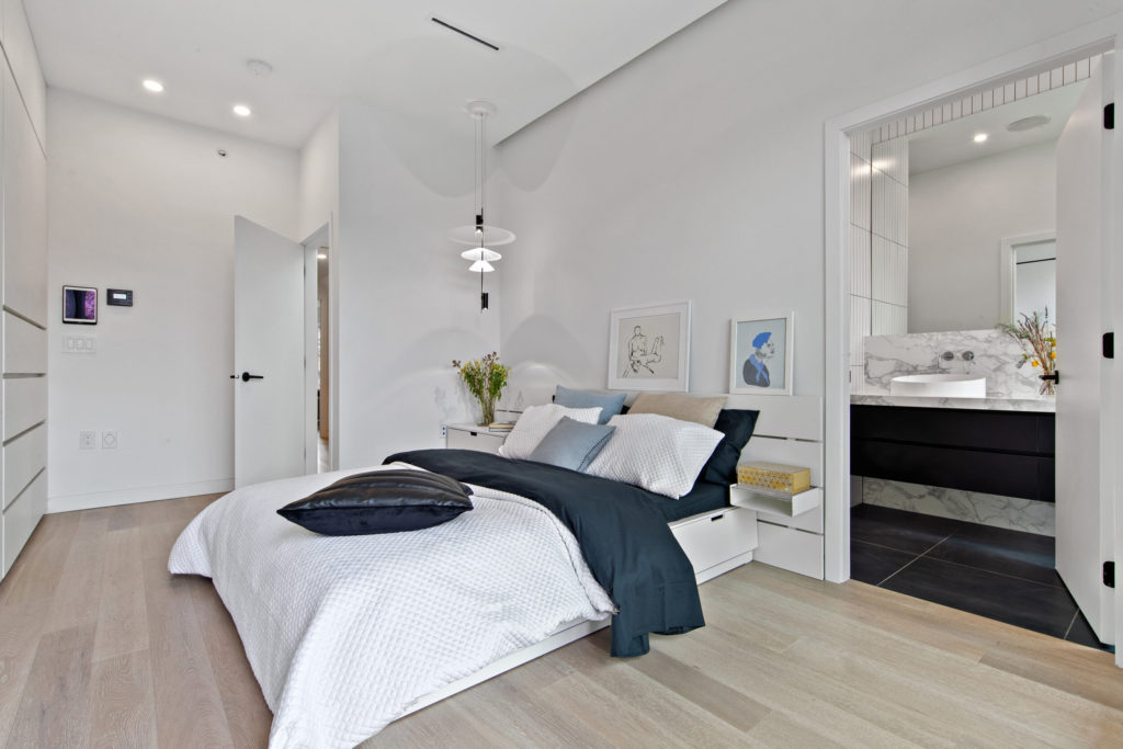 East_18th_Master_Bedroom-Alvan Homes - Home Renovation Vancouver